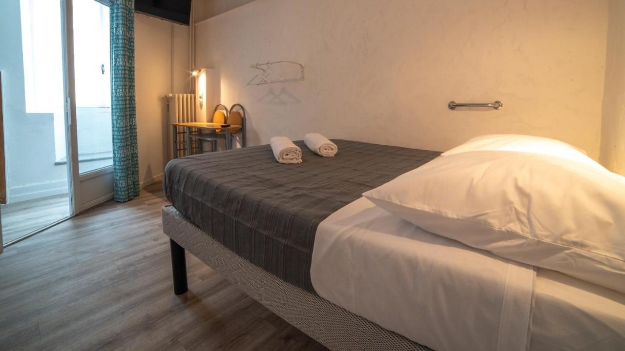 Etape Gimontoise 32 "Chambre Tout Confort" ภายนอก รูปภาพ